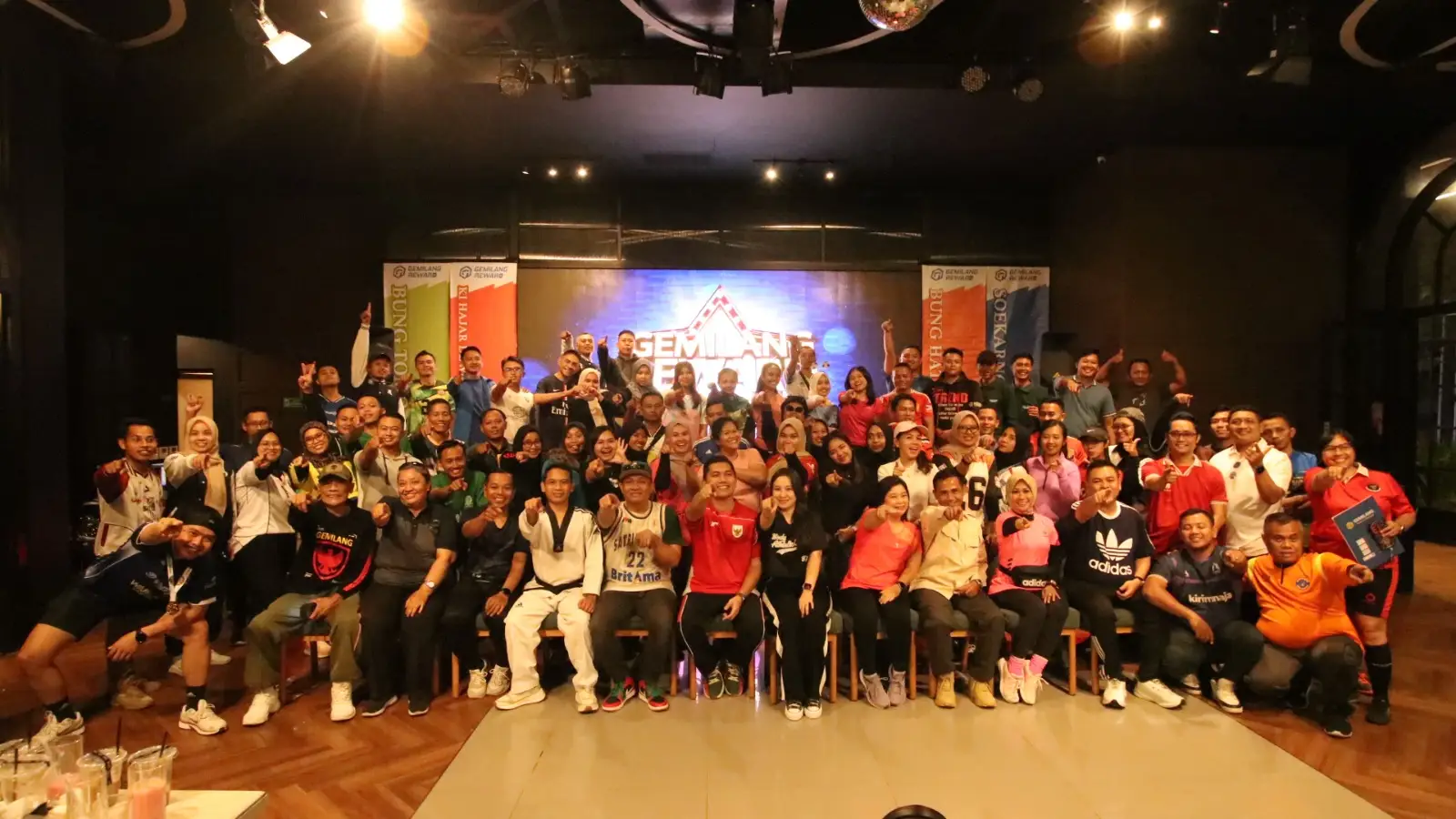 HUT Perusahaan - Perayaan ulang tahun Gemilang